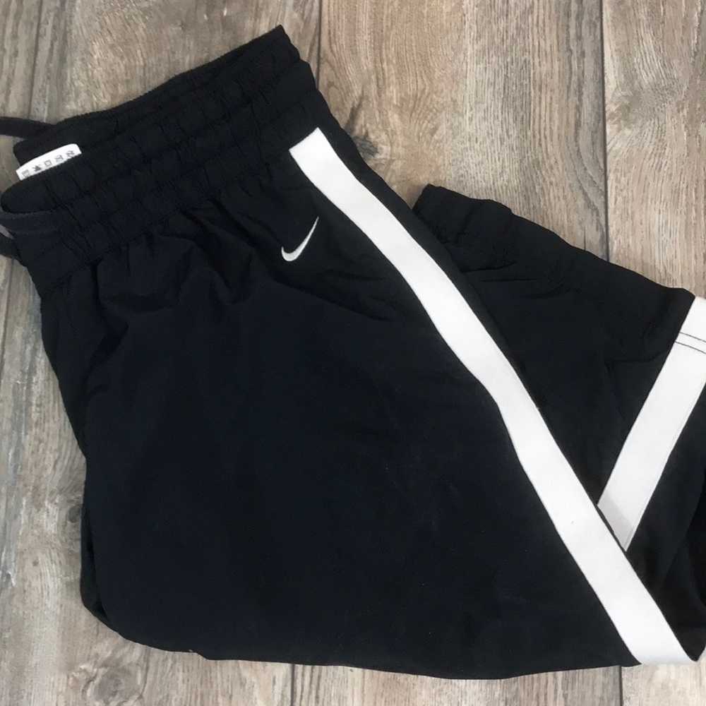 Vintage Nike women’s blue capris size medium